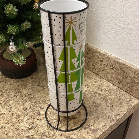 Set of 4 Christmas mugs. Christmas trees and “peace on earth.” - Picture 2 of 3
